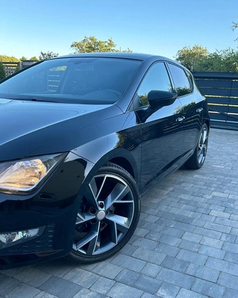 Seat Leon cena 55900 przebieg: 186238, rok produkcji 2015 z Warszawa małe 352